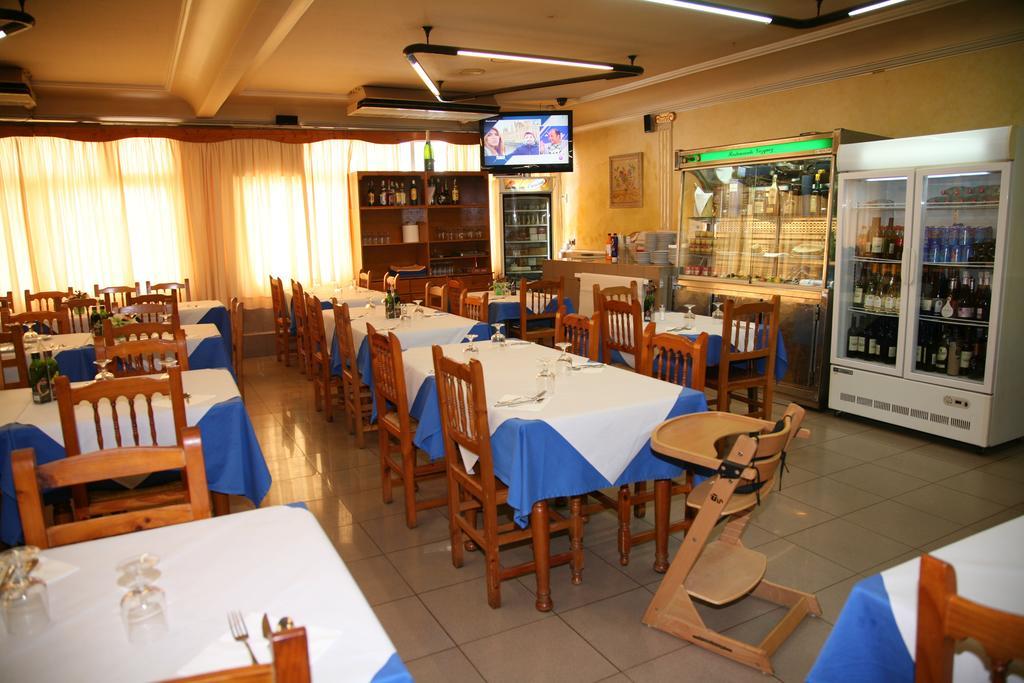 Hostal Santa Barbara Сокуэльямос Экстерьер фото