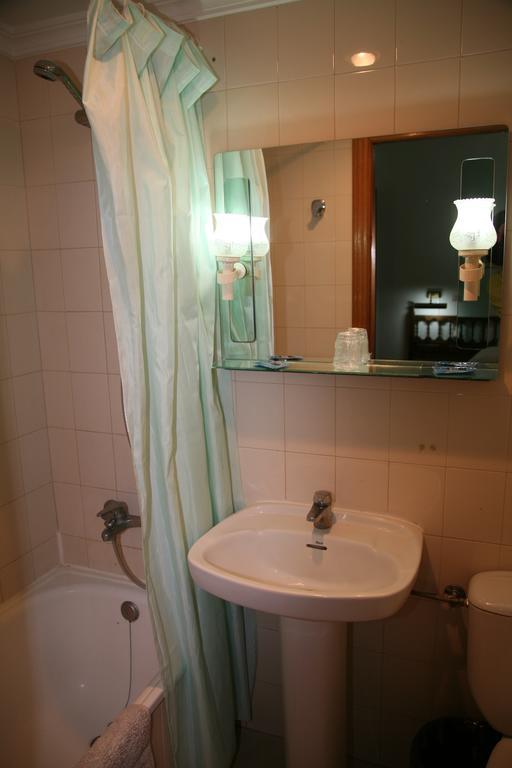 Hostal Santa Barbara Сокуэльямос Экстерьер фото