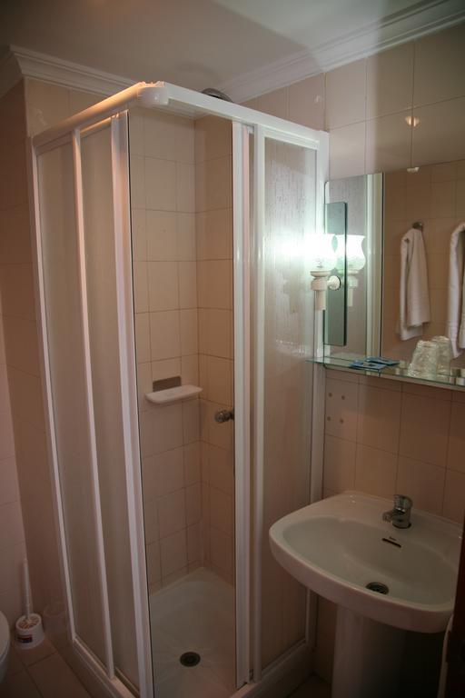 Hostal Santa Barbara Сокуэльямос Экстерьер фото